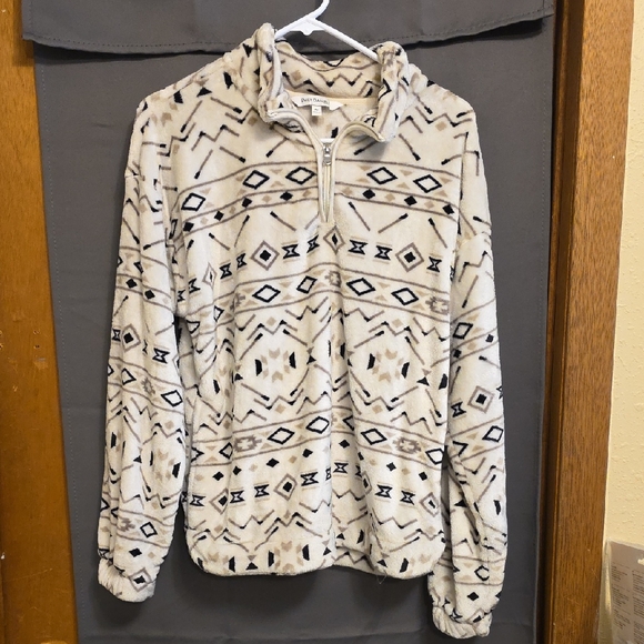 Aztec Patterned Zip-Up Sweater - Picture 1 of 3